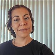 Peifesora en educación primarianncon muchosn años de experiencia brindando clases de matemáticas, lengua, historia, naturaleza,etc